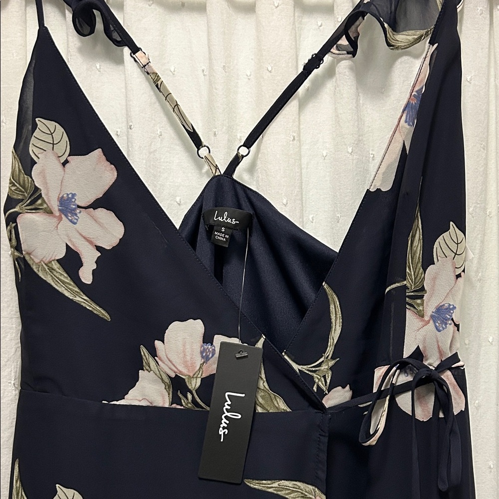Lulus Dress Small Navy Floral Wrap Bridesmaid Feminine Flirty Romantic Wedding - Picture 5 of 16